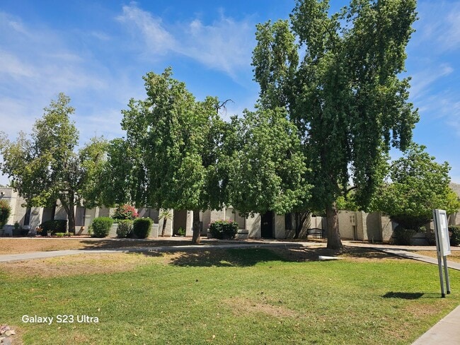 Building Photo - FREE RENT  INTERESTED??  Welcome nearly new, updated single-level patio home