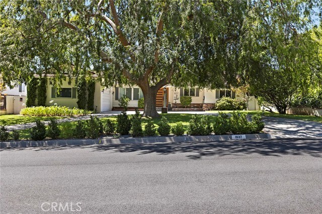 Building Photo - 1637 Elevado Ave