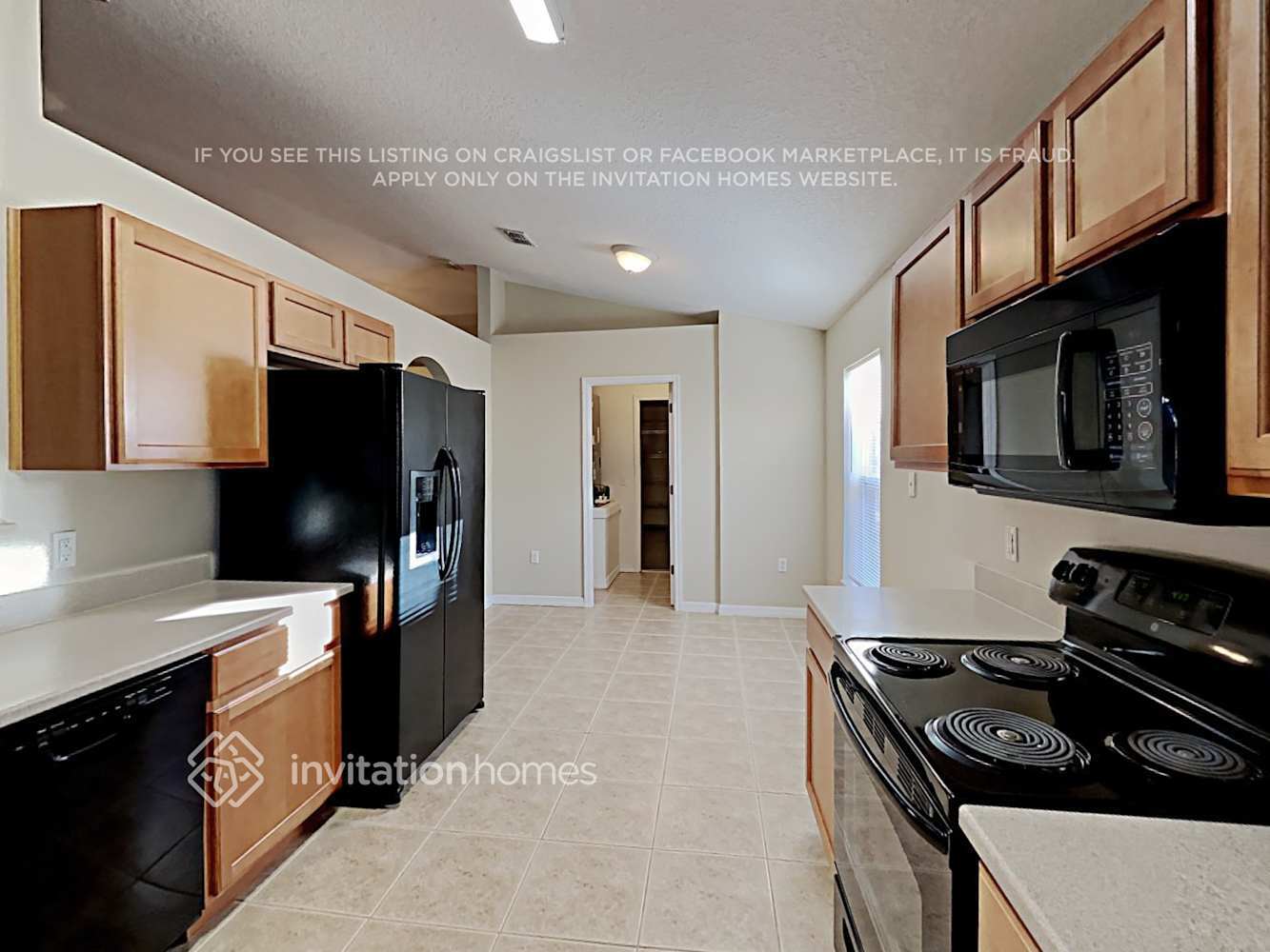 Building Photo - 1450 Mycroft Dr