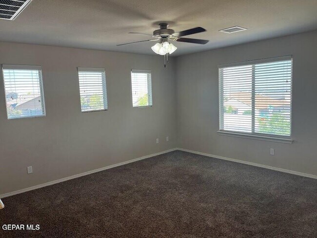 Building Photo - 7561 Red Cedar Dr