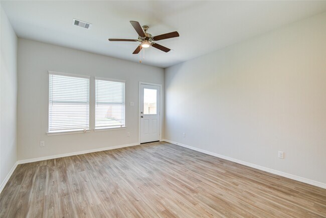 Building Photo - 5722 Fresh View Ct