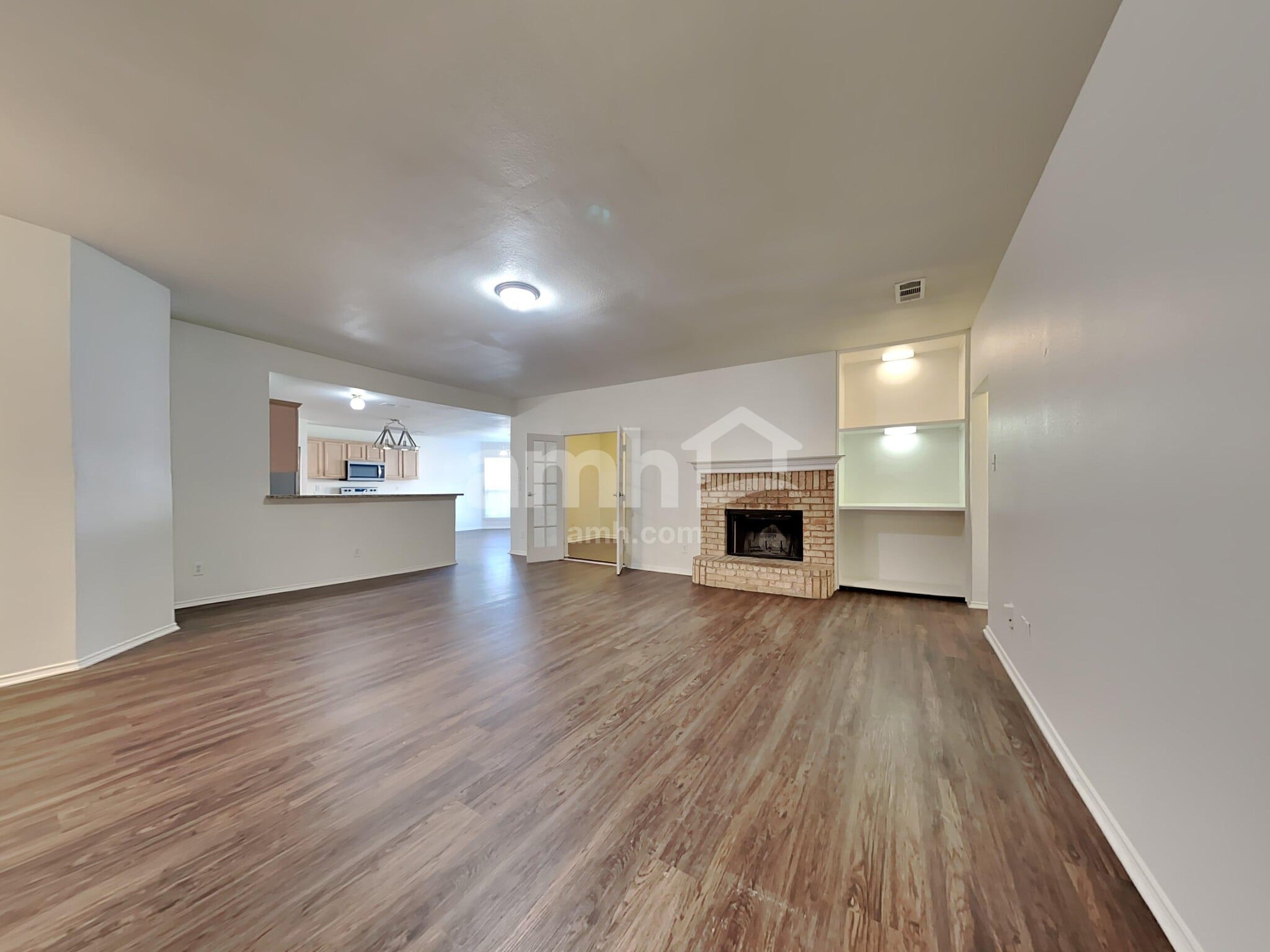 Building Photo - 512 Timber Dr