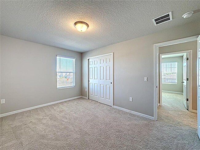 Building Photo - 5251 Meredrew Ln