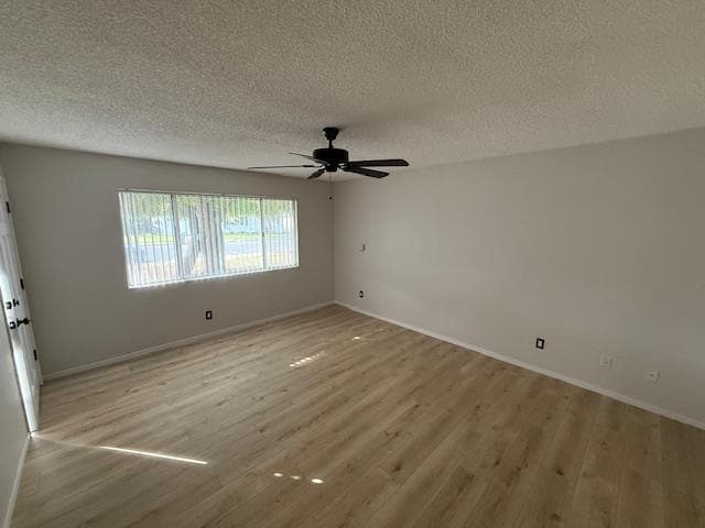 Building Photo - 955 W Fairmont Ave