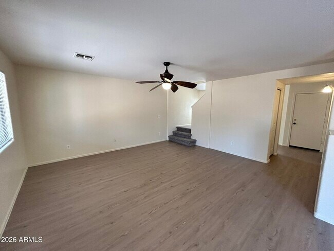 Building Photo - 42406 W Sunland Dr