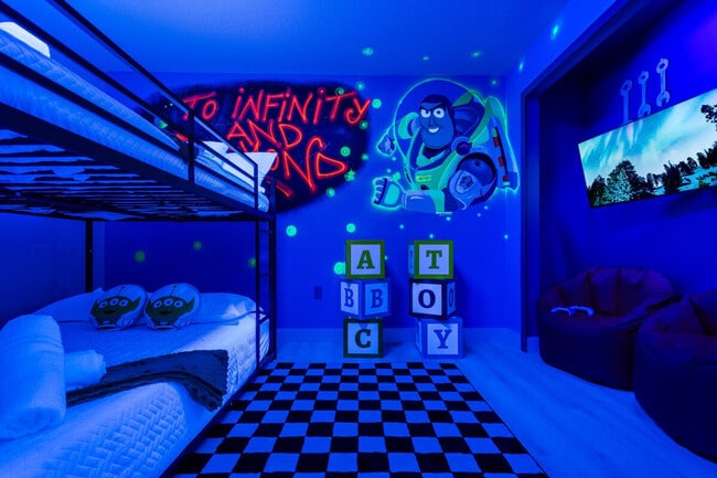 Building Photo - 8883 Candy Palm Rd