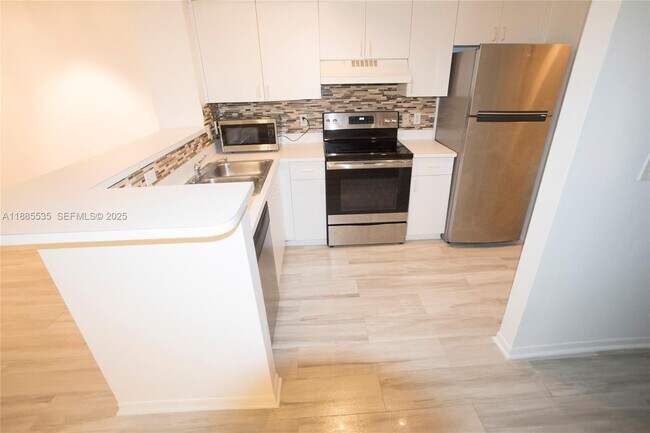 Building Photo - 12130 St.Andrews Pl