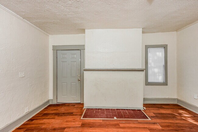 Building Photo - 8036 4th Ave N