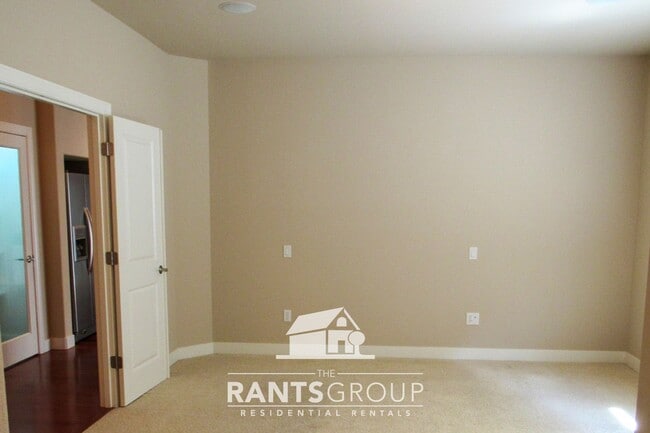 Building Photo - Spacious Single-Family Home in Olympia’s I...