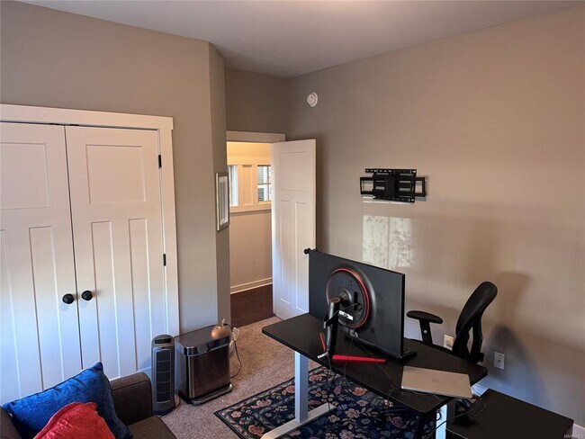 Building Photo - 730 Hedgefield Way