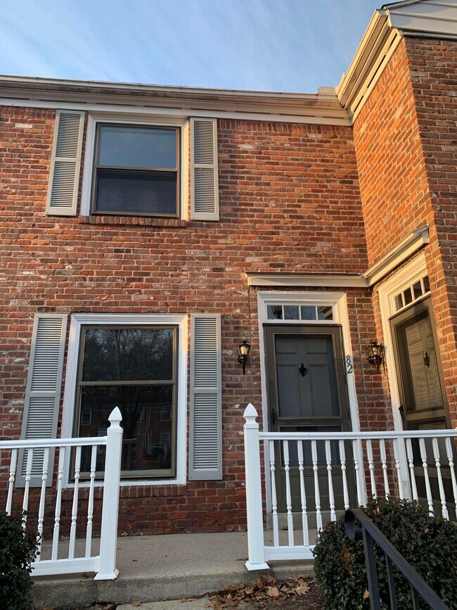 Primary Photo - 82 Yorktown Dr