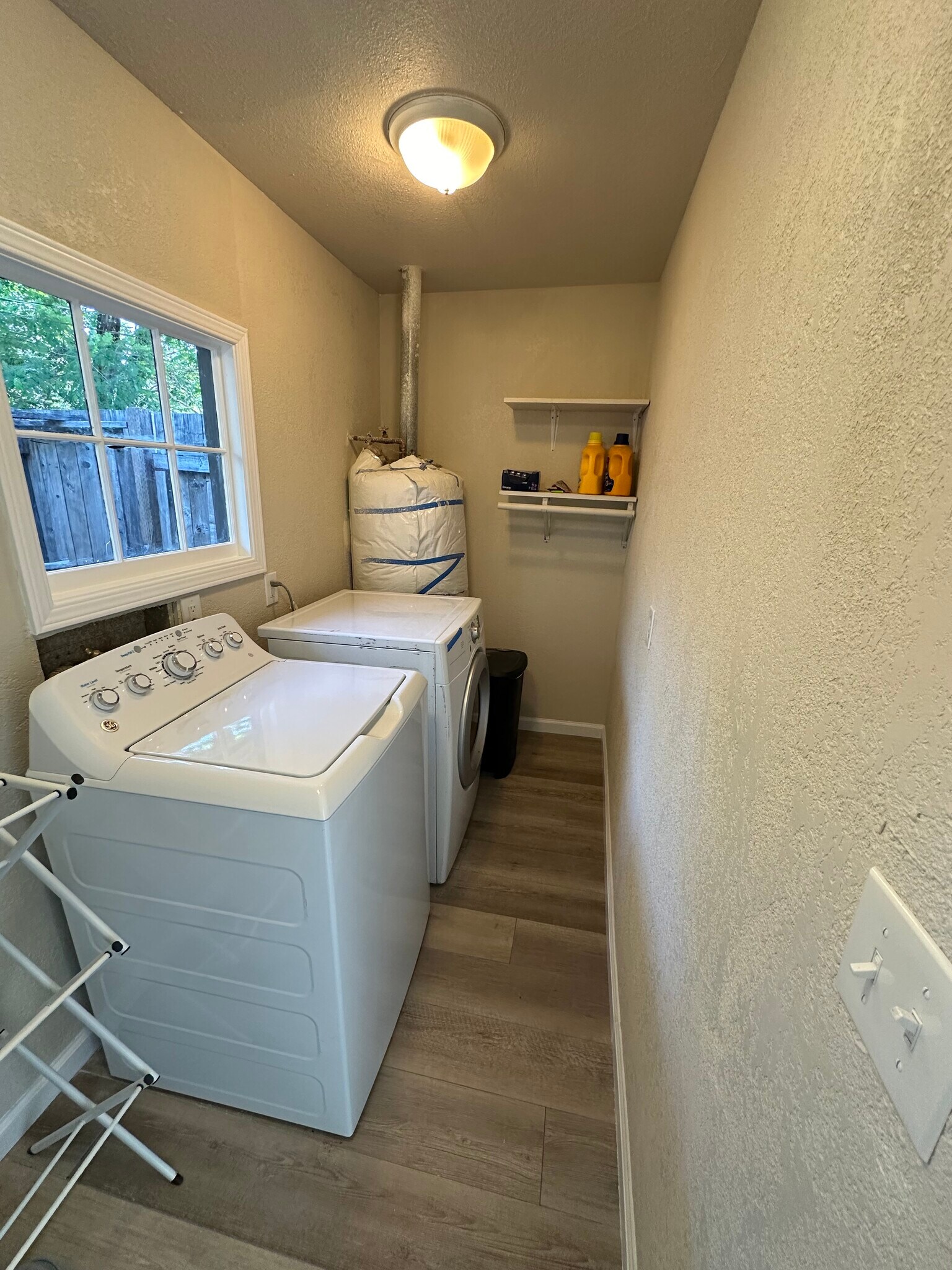 Building Photo - 13559 Arnold Dr