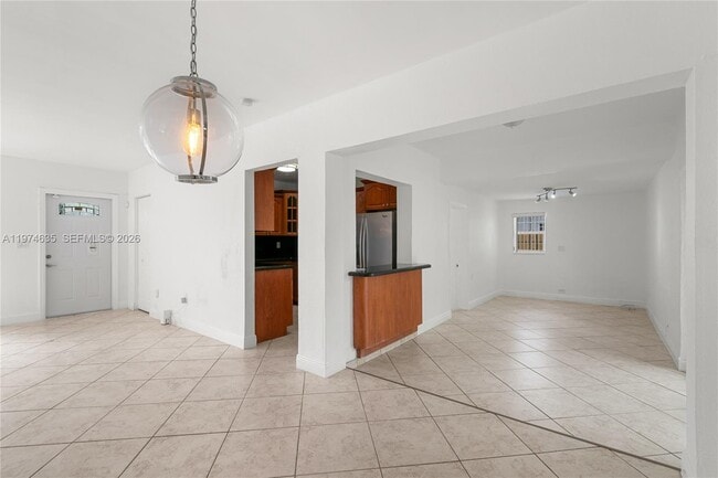 Building Photo - 1381 W 63rd St