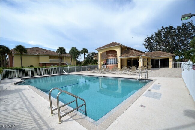 Building Photo - 6481 Aragon Way