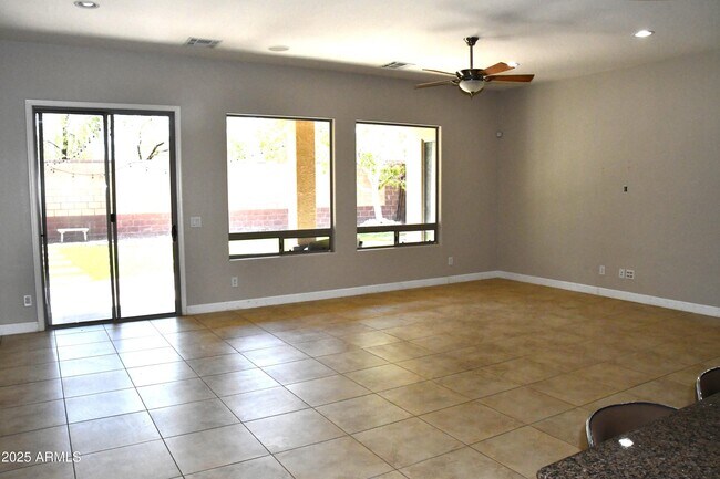 Building Photo - 9539 W Harmony Ln