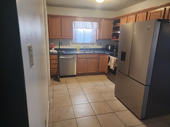 Building Photo - 2407 Soaring Heights Ct