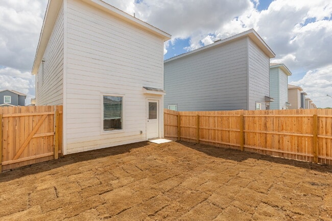 Building Photo - 6749 Marble Rdg