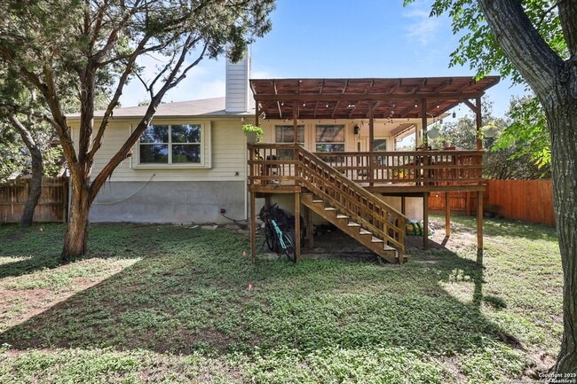 Building Photo - 10903 Wilson Oaks Dr