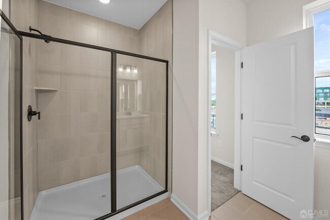 Building Photo - 204 Lyla Ln