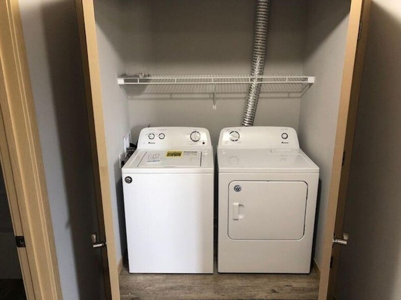 Laundry upstairs. Convenience! - 6056 Driscoll Dr