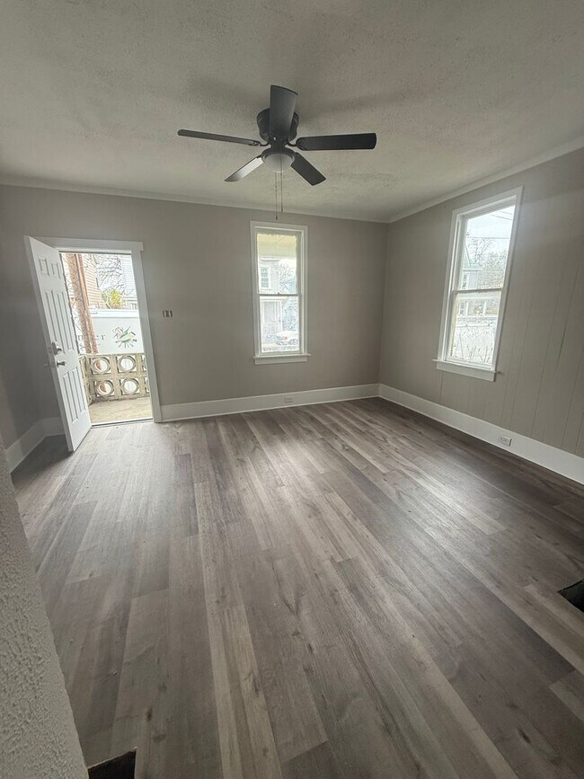 Building Photo - COMING SOON! 3 bedroom 1 bathroom Single Family Home!