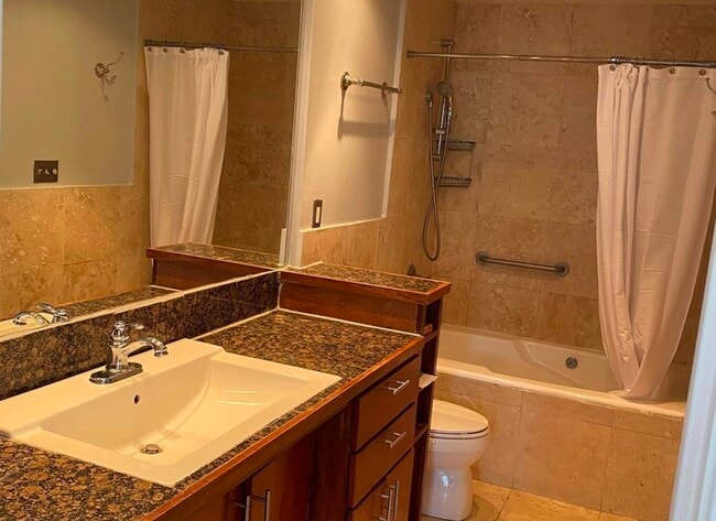 Building Photo - 5200 Weslayan St