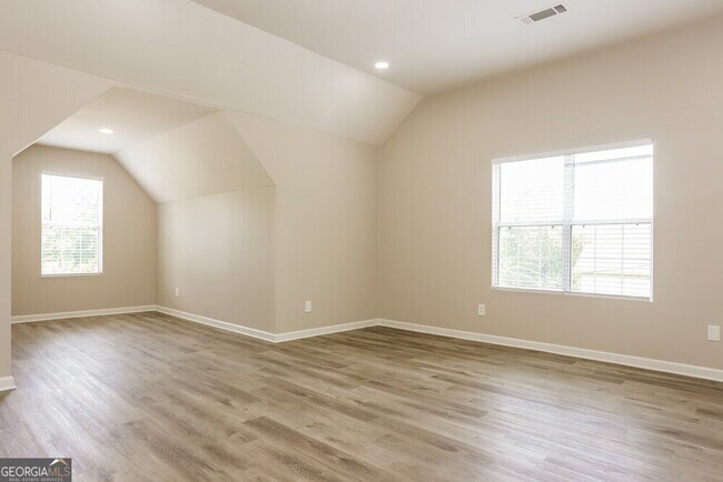 Building Photo - 5357 Knights Landing