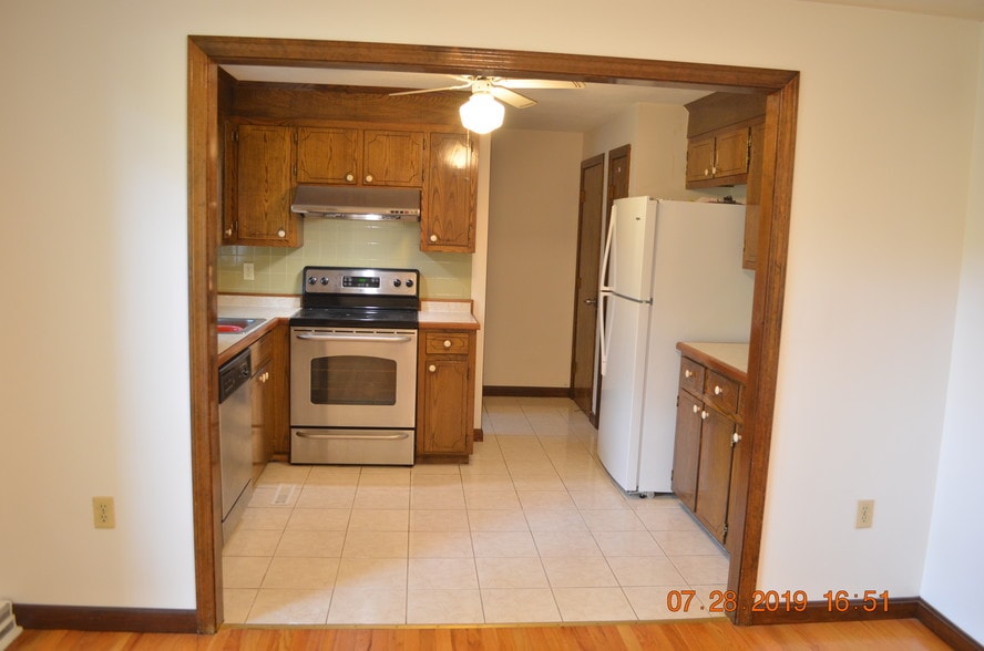 Kitchen 1 - 61 Drummer Rd