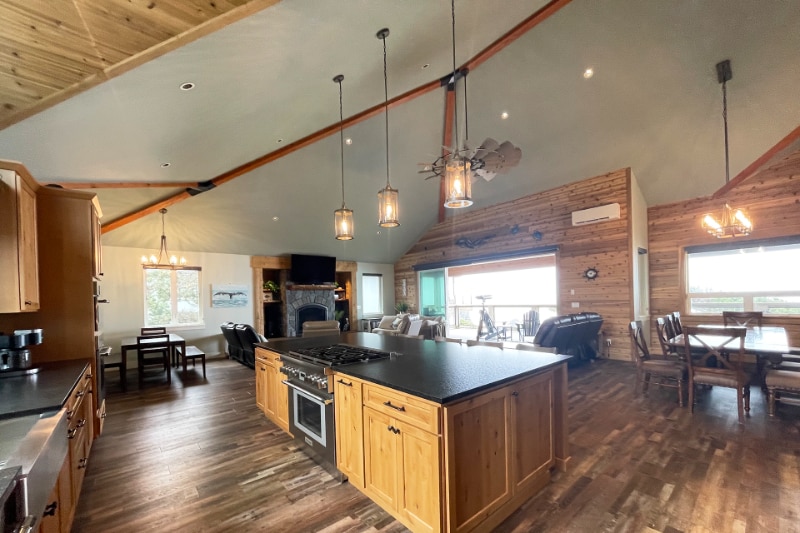 Building Photo - 10340 NW Pacific Coast Hwy