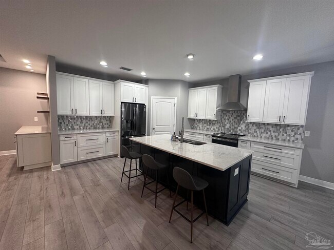 Building Photo - 4745 Dupont Cir