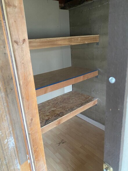 Building Photo - 25 N 300 E