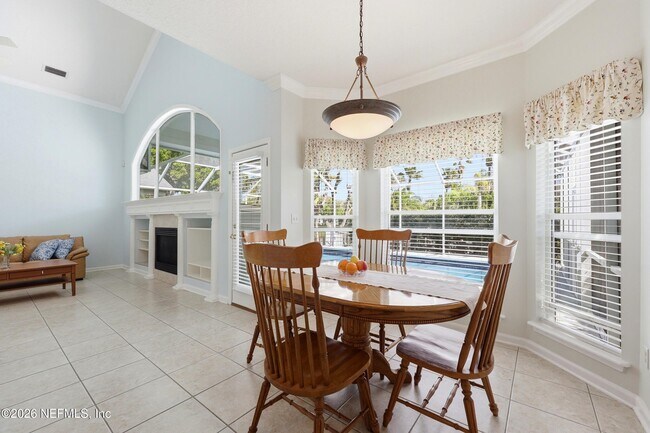 Building Photo - 821 Bonaire Cir