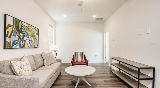 Building Photo - 8925 Livigno Wy