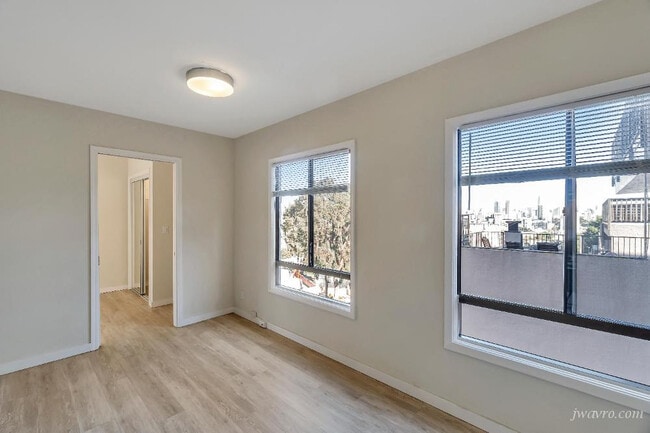 Building Photo - 70 Terra Vista Ave