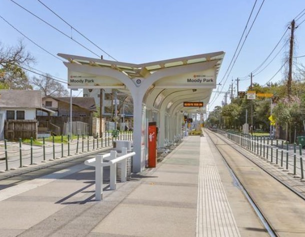 Building Photo - 407 Winnie St