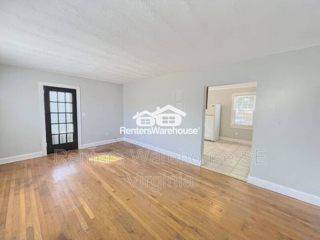 Building Photo - 459 Algonquin Rd