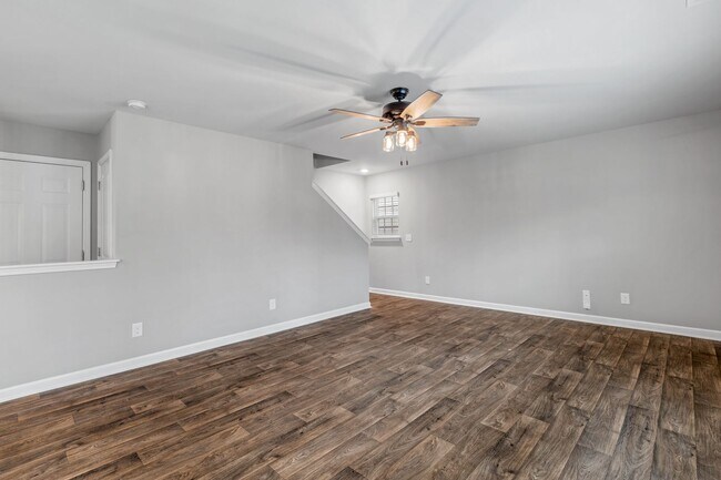 Building Photo - Newer Home in Reedy Fork, So Many Upgrades, SS Appliance, Loft, Garage, Fenced!