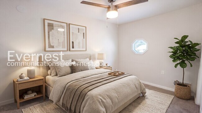Building Photo - 4-Bed/2-Bath/Pet Friendly/Available Soon!