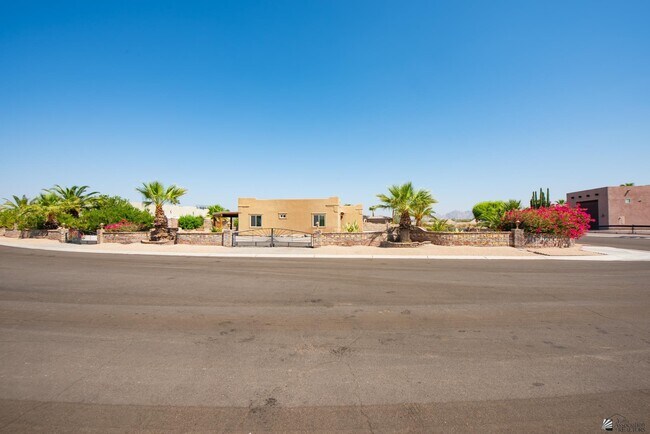 Building Photo - 13150 Onammi Ave