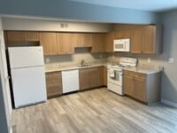 Building Photo - 1780 Belle Dr