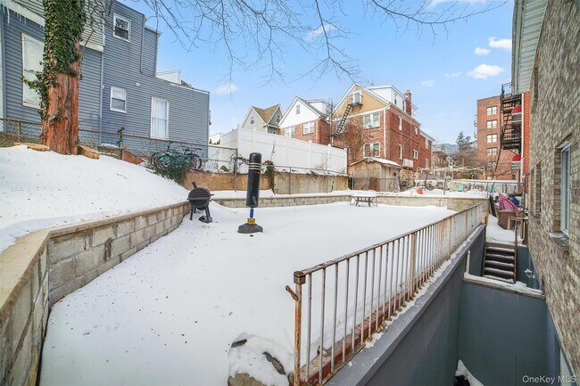 Building Photo - 4297 Kepler Ave