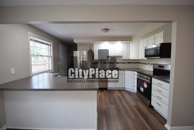 Building Photo - 1712 Arley Dr