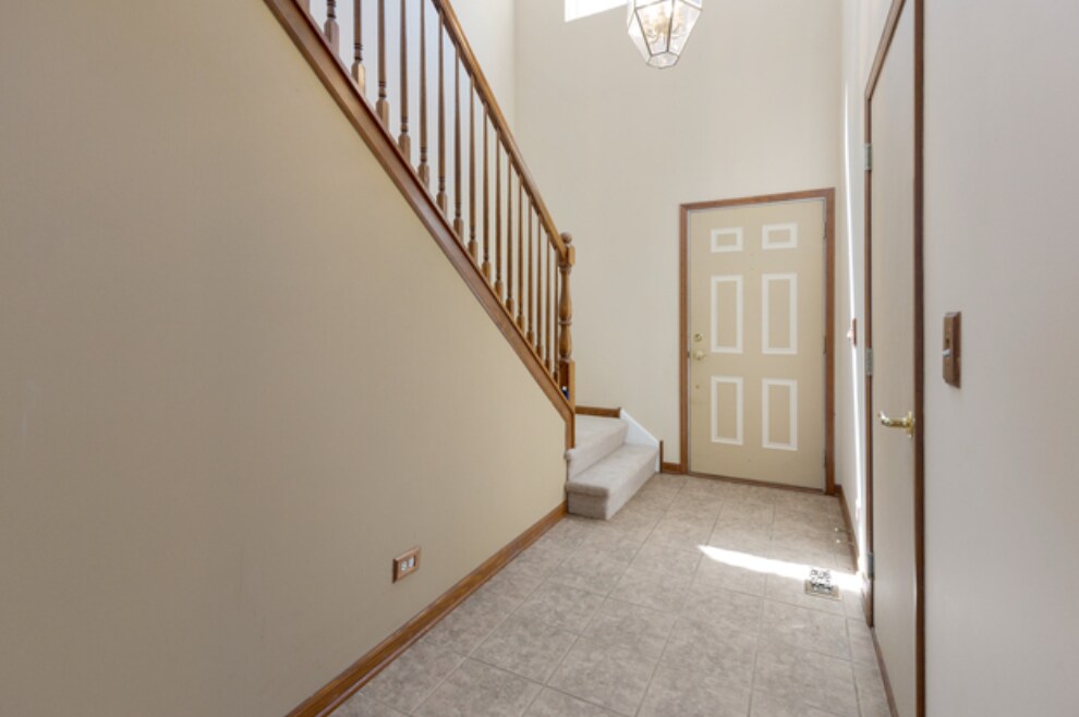 Building Photo - 9861 Thornton Way