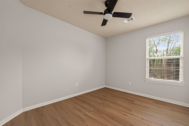 Building Photo - 16299 Hidden Deer Ln