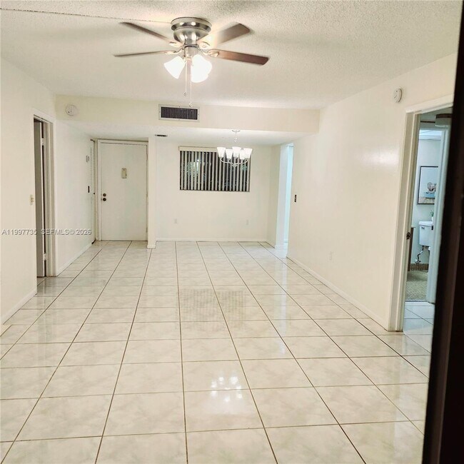 Building Photo - 8415 SW 107th Ave