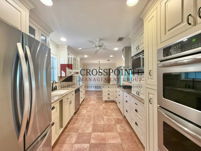 Building Photo - 3308 Moss Glen