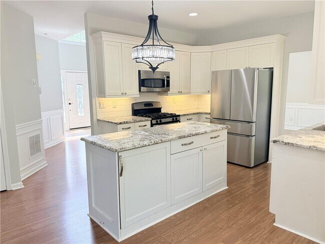 Building Photo - 6730 Wolford Ct