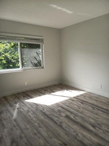 Building Photo - 15 S Palmway