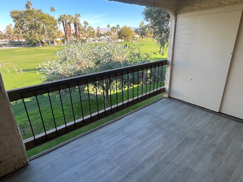 Building Photo - 5300 E Waverly Dr