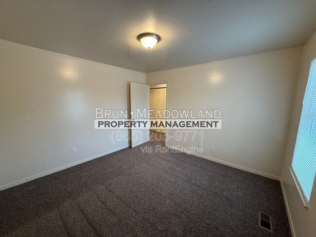 Building Photo - 2023 Belle Terra Rd